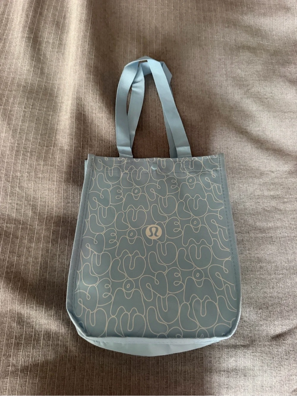 lululemon athletica Light Blue Patterned shopping Tote new